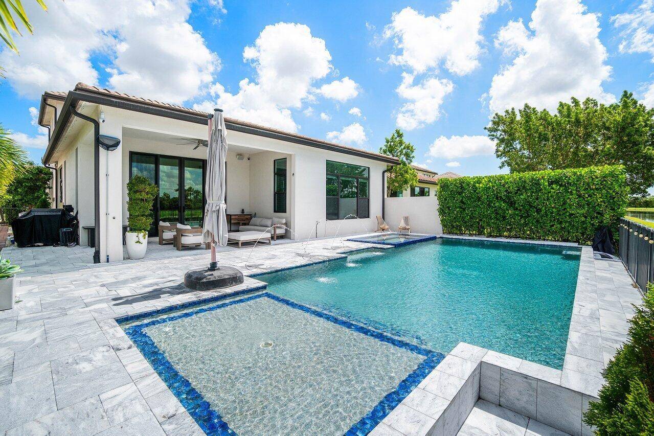 8795 Grand PrixBoynton Beach - picture