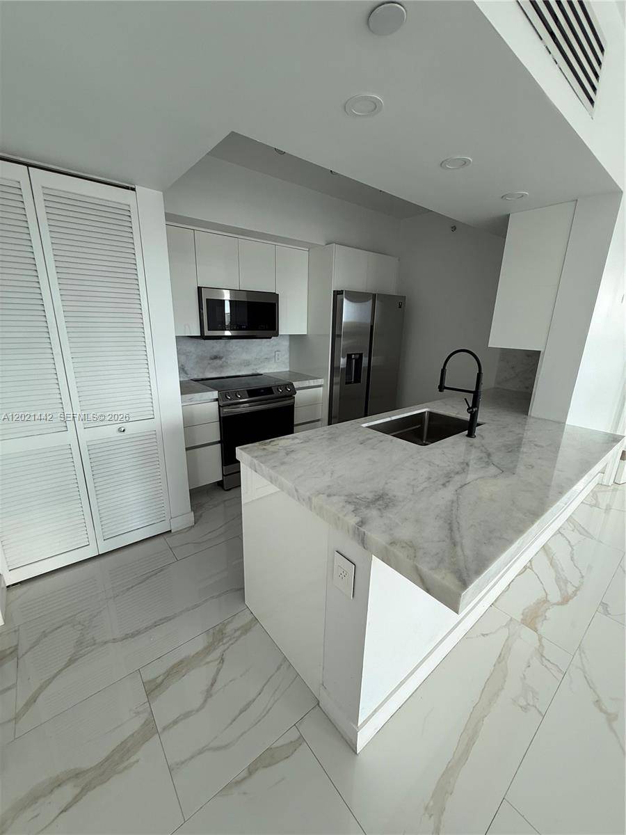 7350 SW 89th StMiami - Condo/Co-Op/Annual,Condo condo unit 1602S - picture