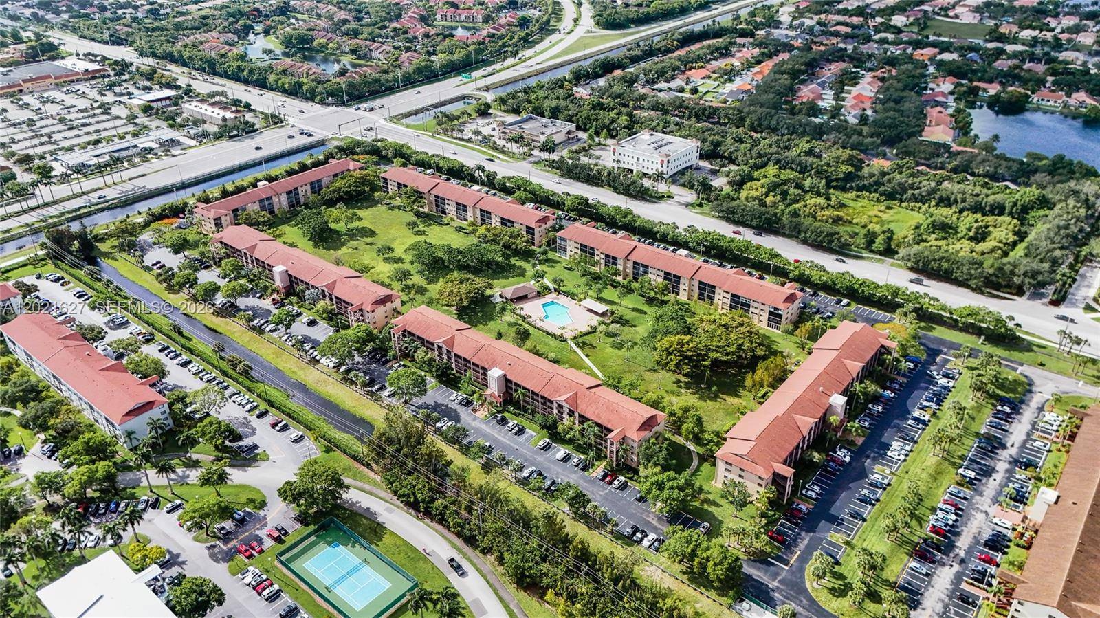 1650 SW 124th TerPembroke Pines - Condo 1-4 Stories,Condo condo unit 211D - picture