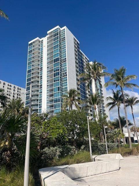 2655 Collins AveMiami Beach - Condo/Co-Op/Annual,Condo condo unit 2302 - picture