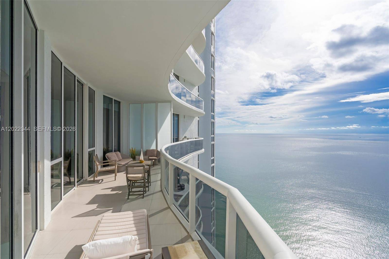 15811 Collins AveSunny Isles Beach - Condo/Co-Op/Annual,Condo condo unit 3407 - picture
