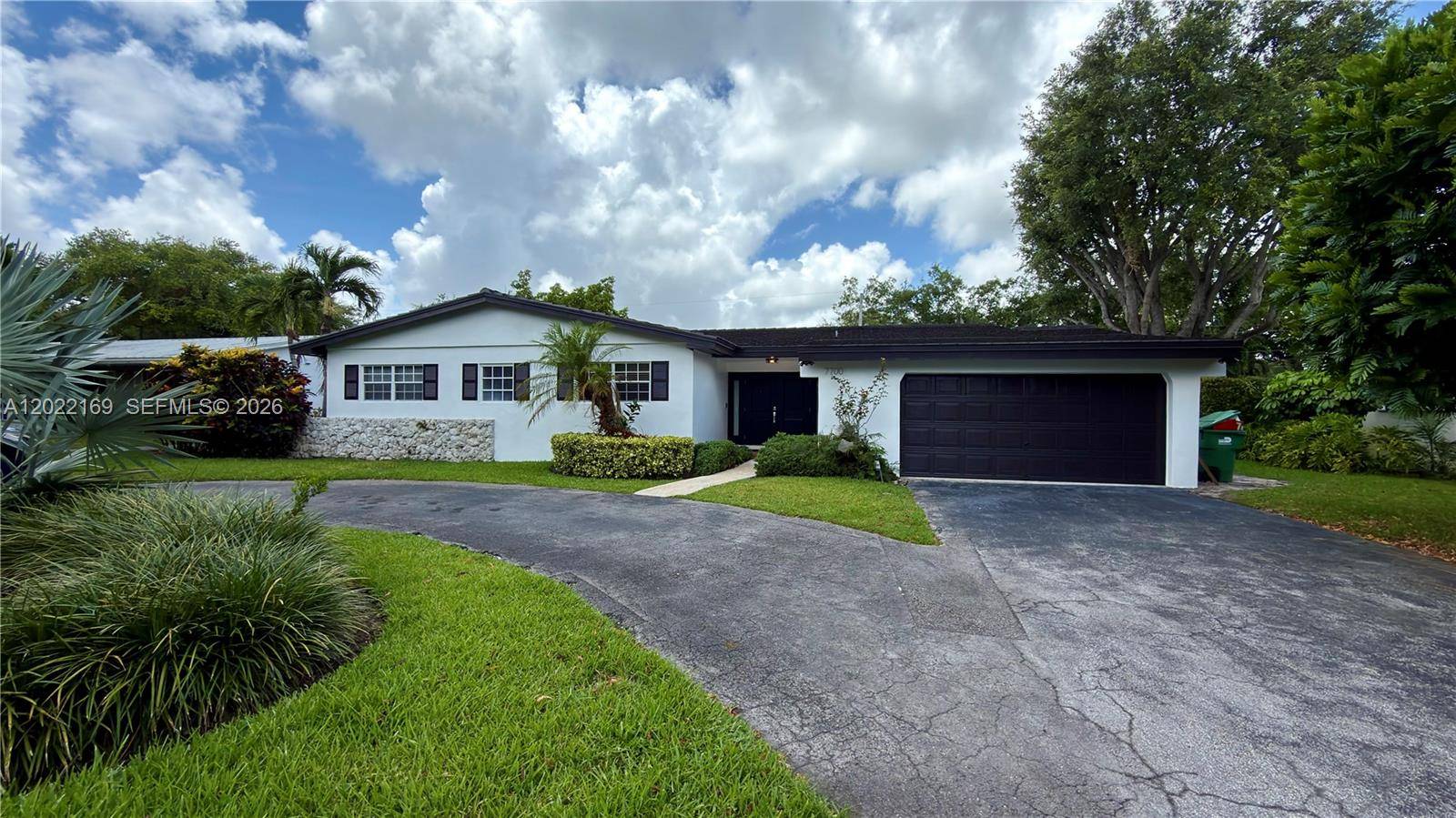 7700 SW 52nd CtMiami - picture