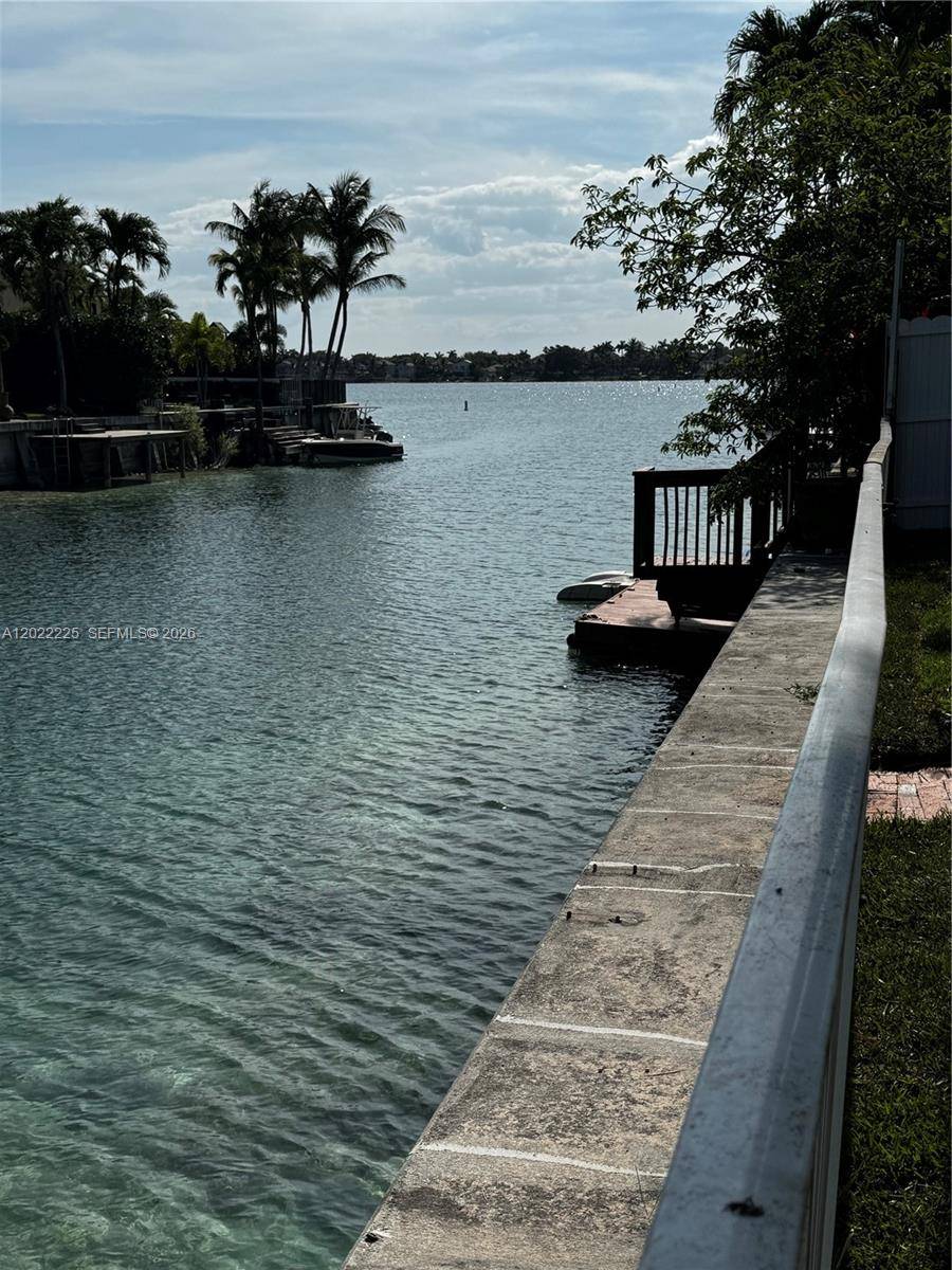 13312 SW 144th TerMiami - picture