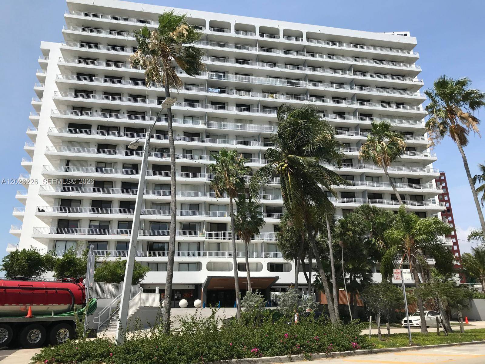 200 SE 15th RdMiami - Apartments-Annual,Apartment condo unit 7G - picture