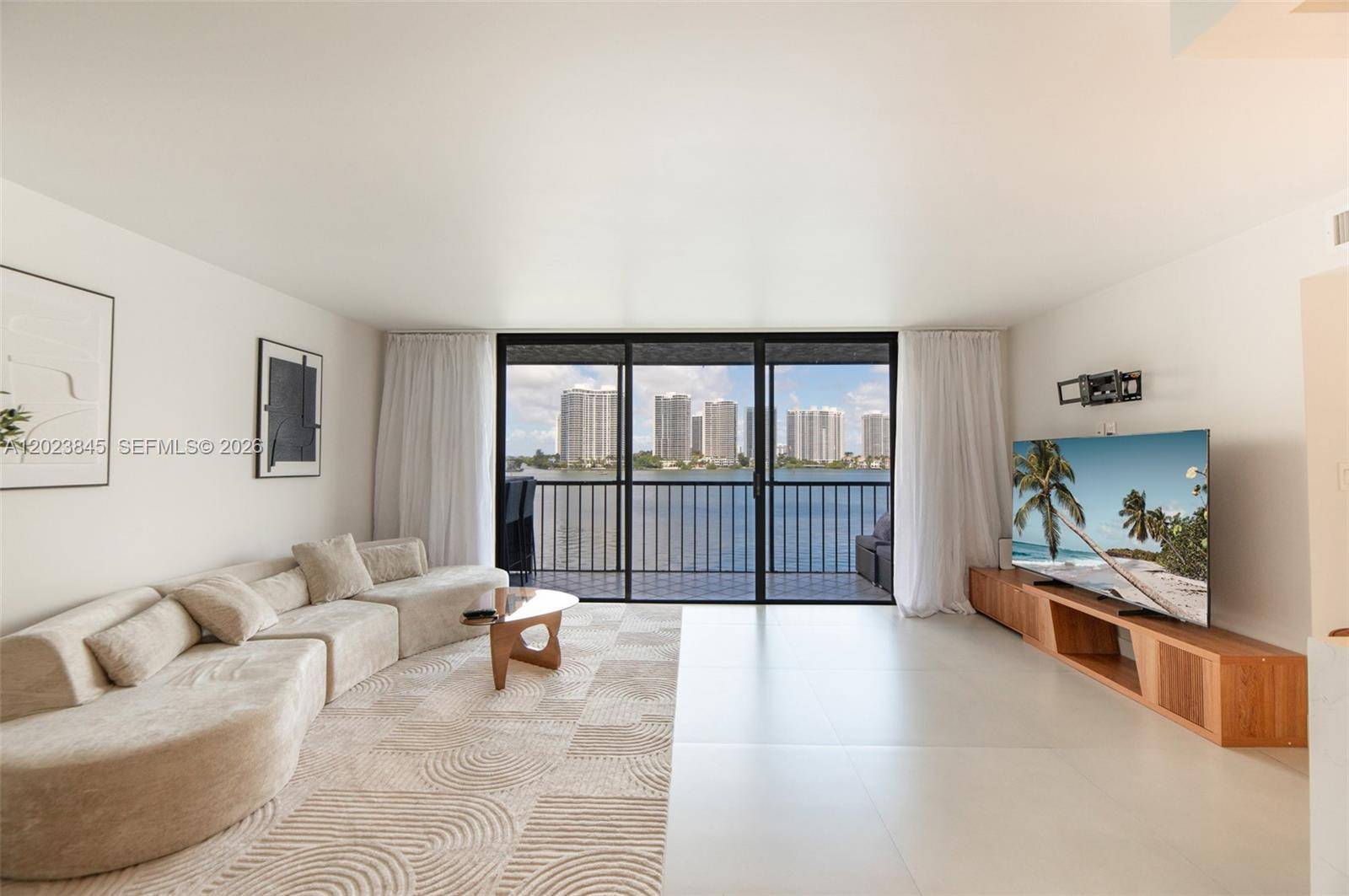 17500 N Bay RdSunny Isles Beach - Condo/Co-Op/Seasonal,Apartment condo unit S405 - picture