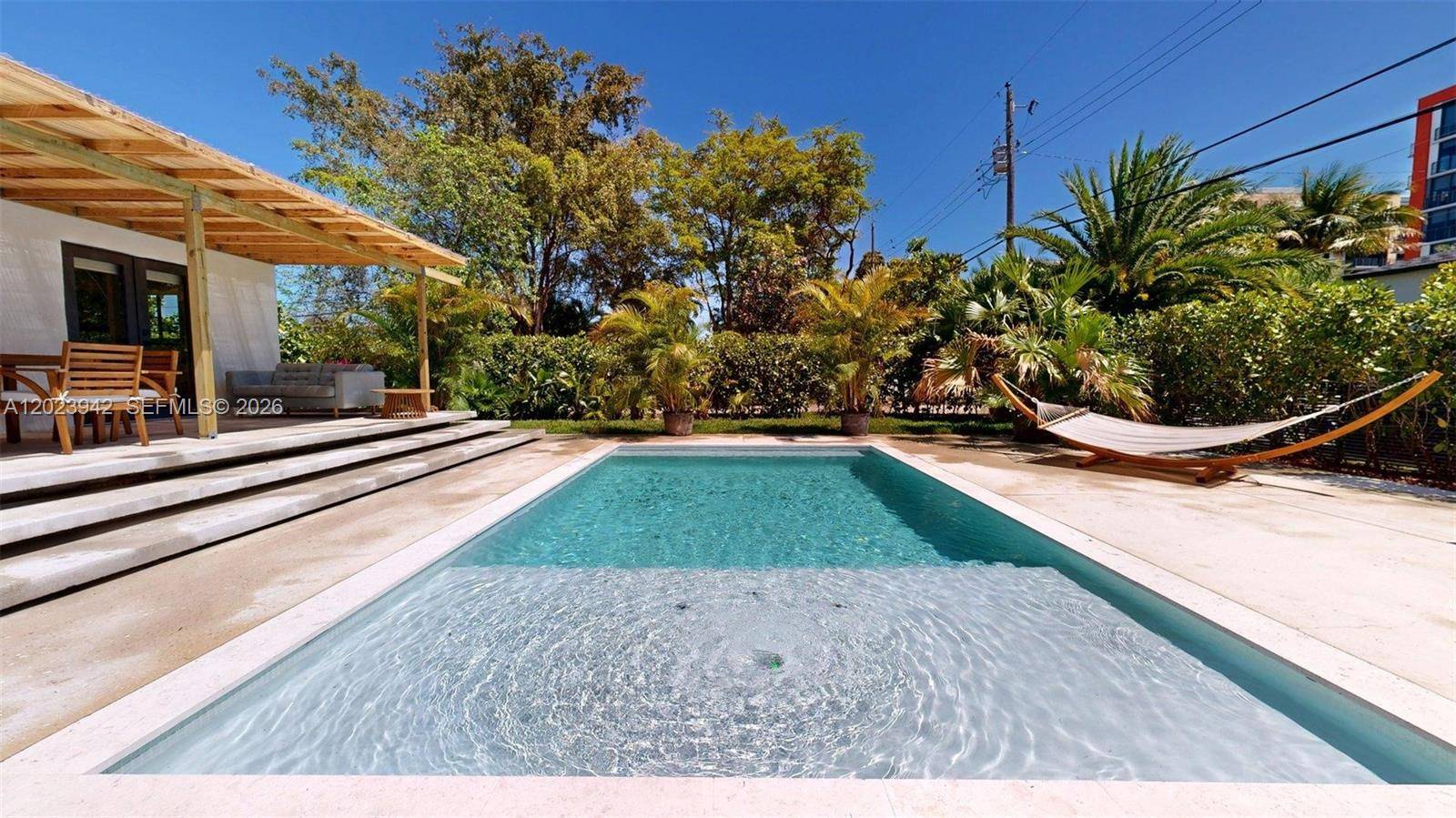 3800 NW 12th StMiami - picture