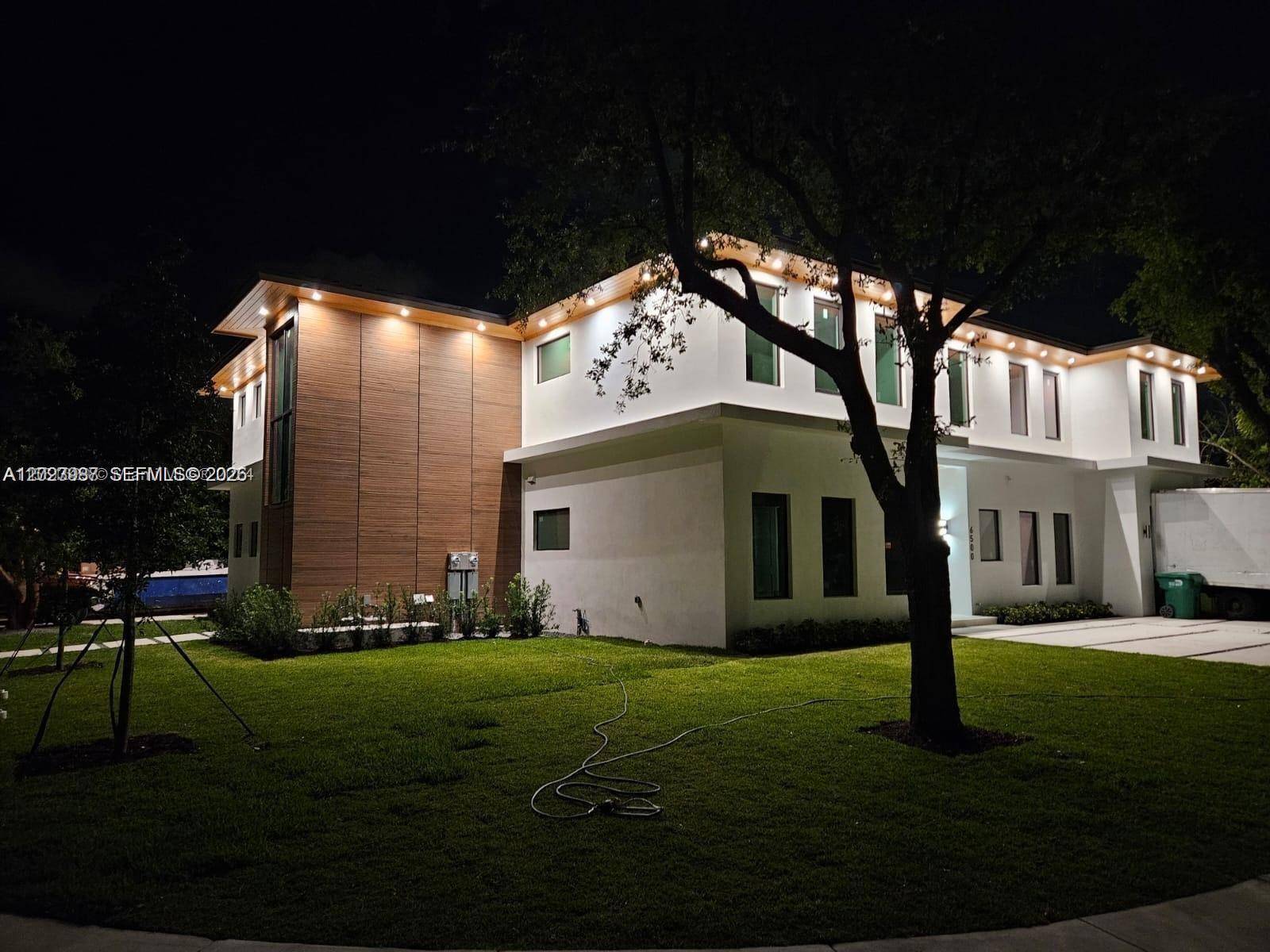 8410 SW 65 AVESouth Miami - picture