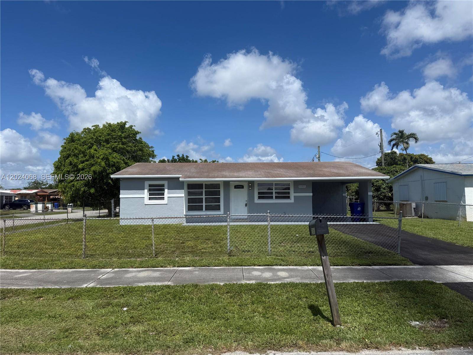 2161 NW 26th AveFort Lauderdale - Single Family-Annual,House condo unit no unit - picture