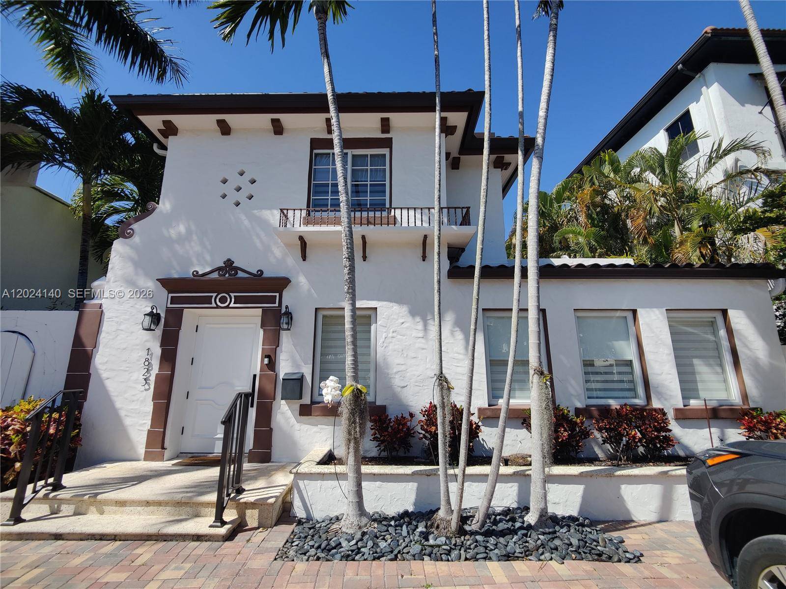 1823 S Bayshore LnMiami - picture