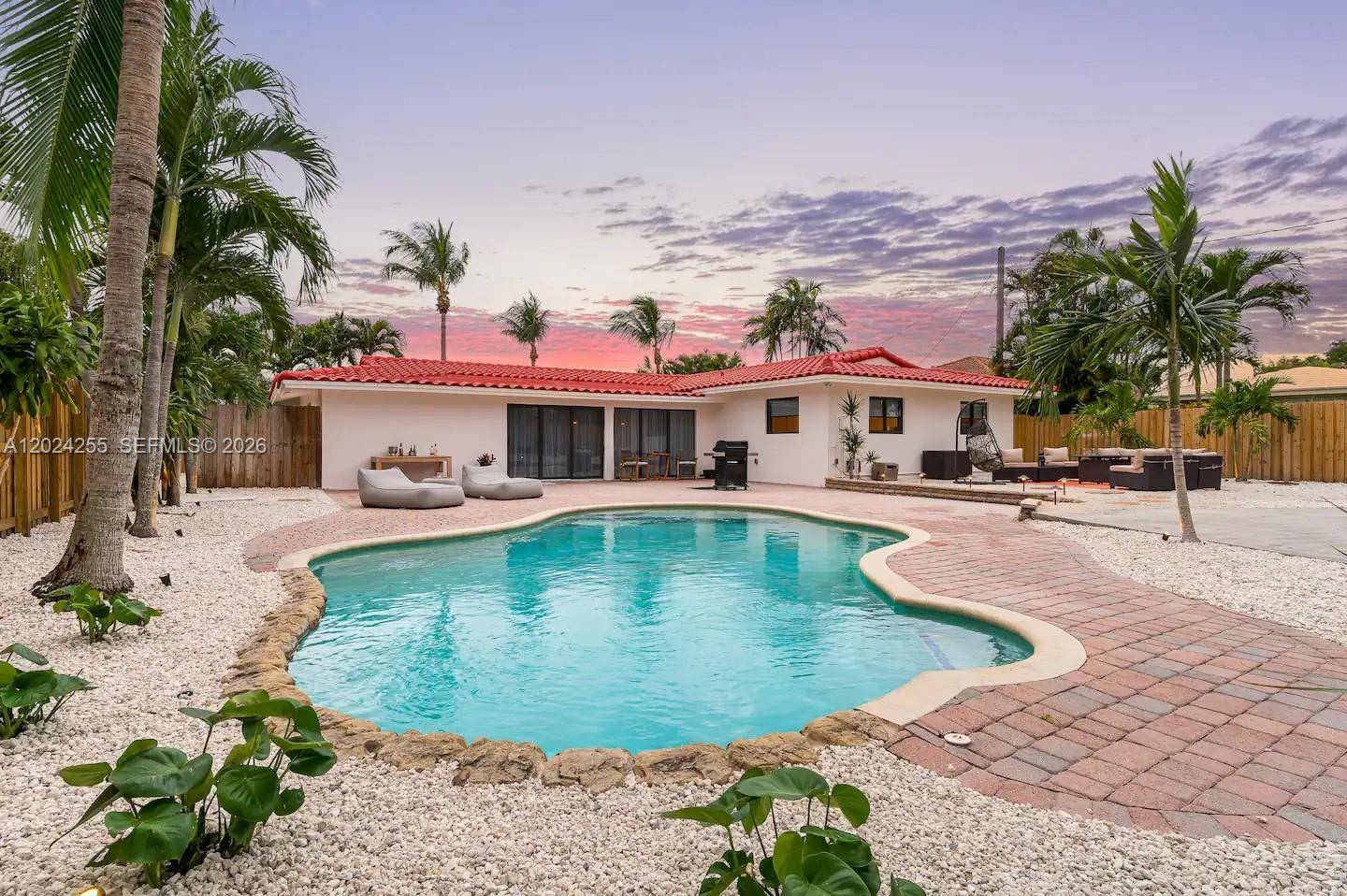 5250 NE 15th AveFort Lauderdale - picture