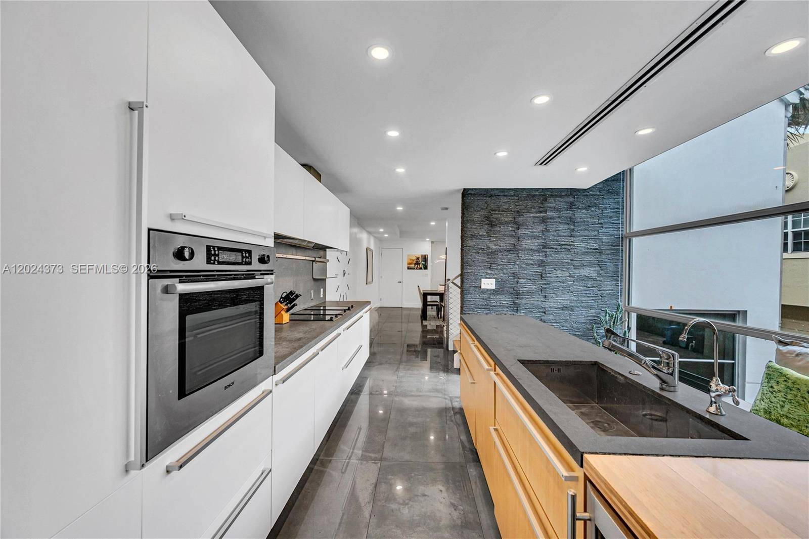 1511 NE 4th PlFort Lauderdale - picture