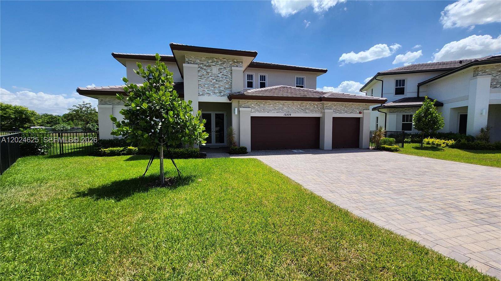 12209 SW 43rd StDavie - picture