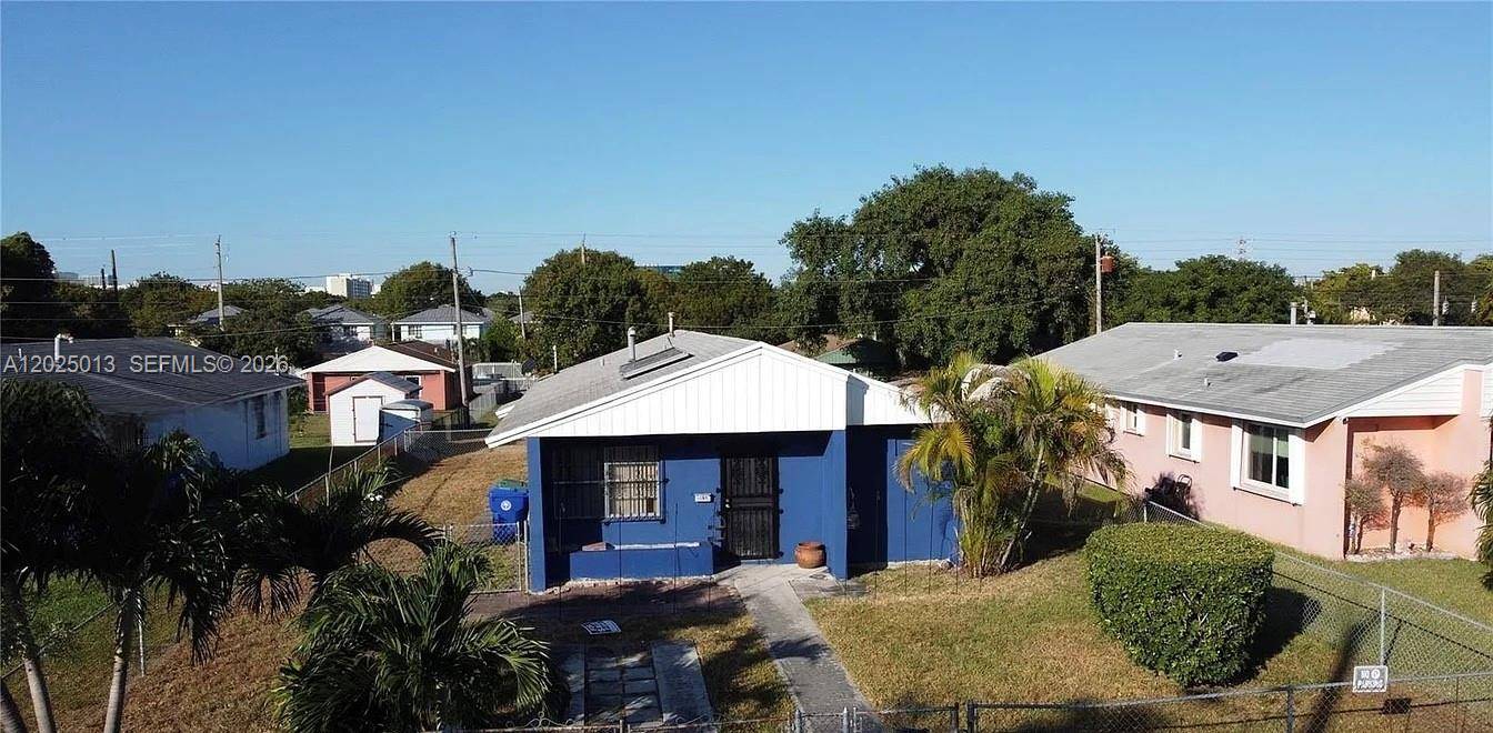 1938 NW 2nd CtMiami - picture