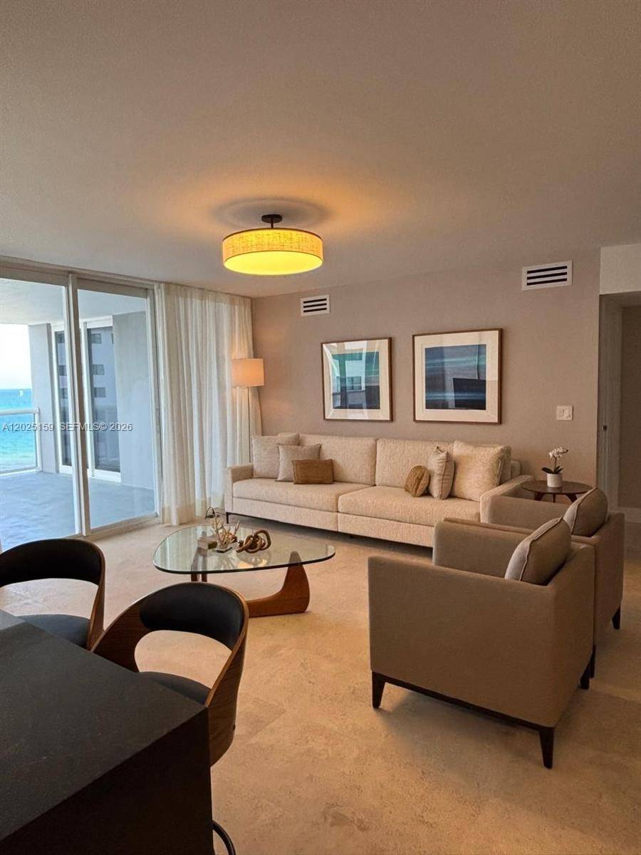 6301 Collins AveMiami Beach - Condo/Co-Op/Seasonal,Apartment condo unit 908 - picture