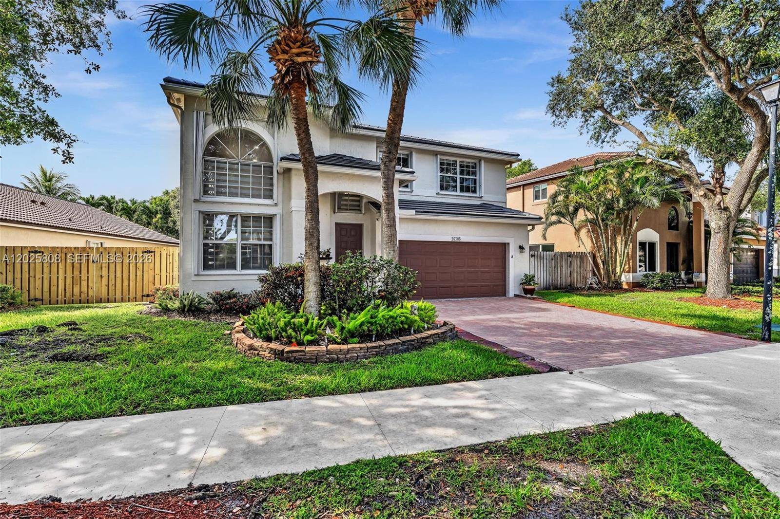 16408 Sapphire PlWeston - picture