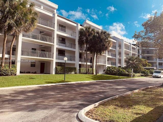 16171 Blatt BlvdWeston - Condo/Co-Op/Annual,Condo condo unit 101 - picture