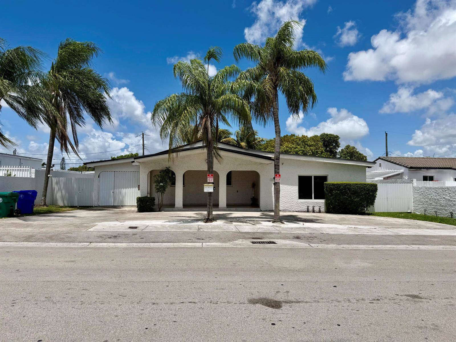 114 SW 57thMiami - picture