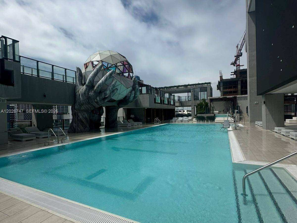 20 NE 11TH STREETMiami - Eff/Std/Hotel Room-Seasonal,Apartment condo unit 3304 - picture
