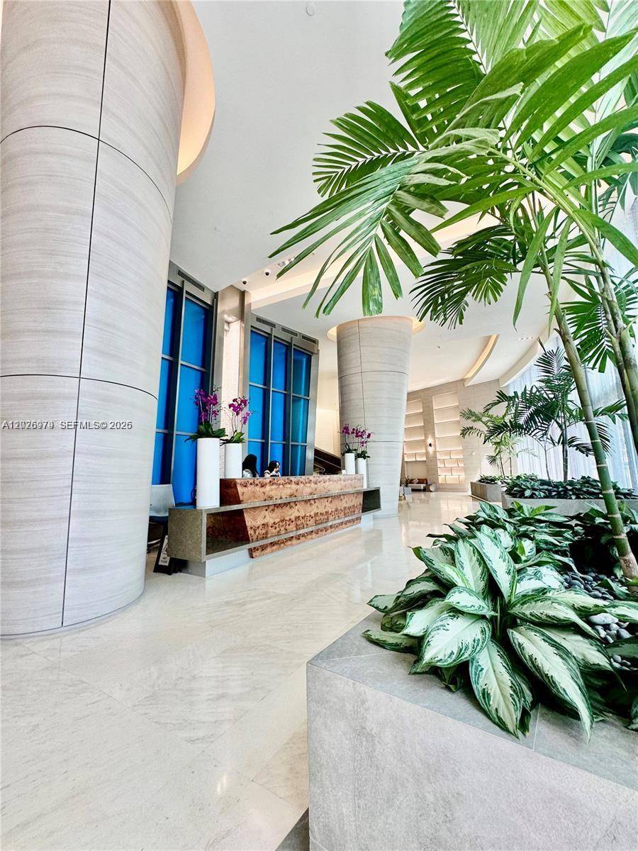 18201 Collins AveSunny Isles Beach - Condo/Co-Op/Seasonal,Condo condo unit 5307 - picture