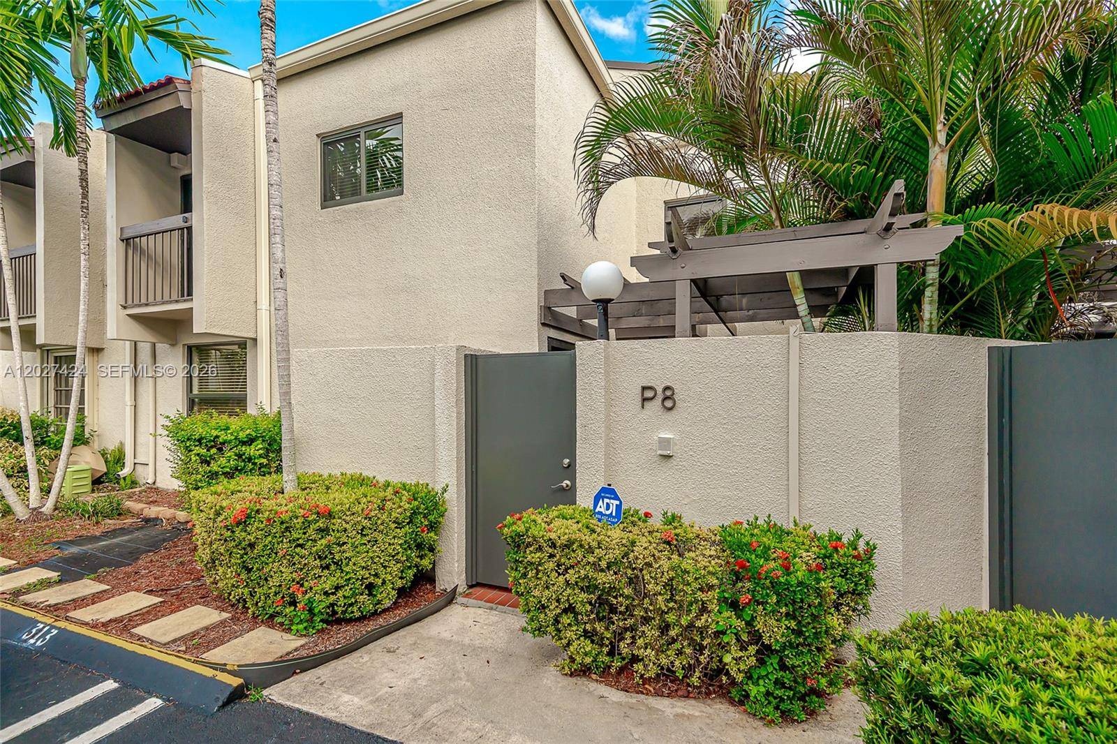 4700 SW 67th AveMiami - Townhouse/Villa-Annual,Condo condo unit P8 - picture