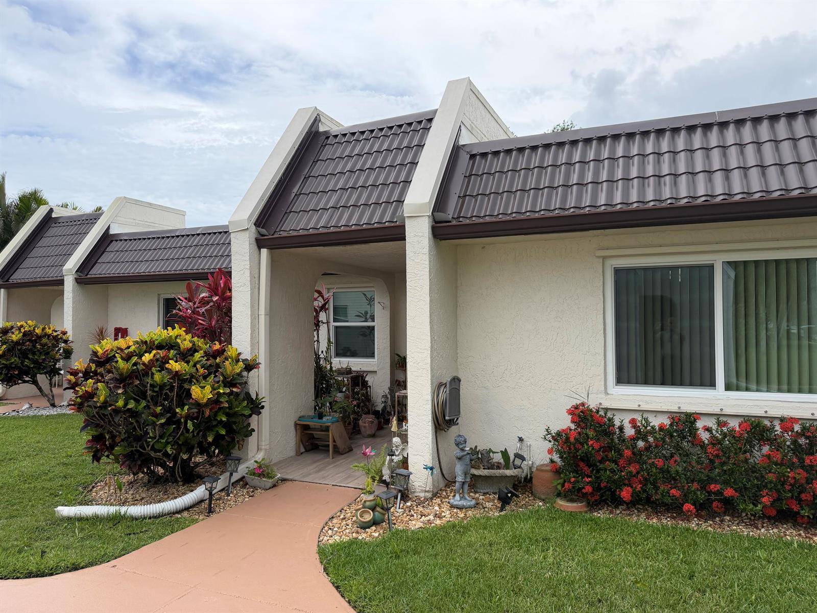 212 Lake SusanWest Palm Beach - picture