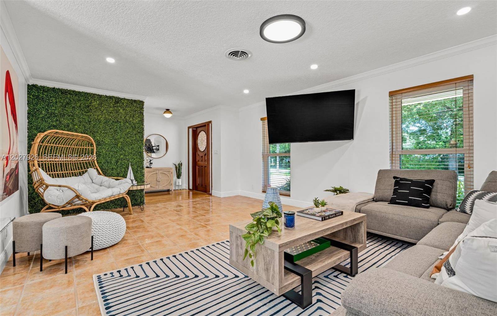 6421 NE 22nd AveFort Lauderdale - picture