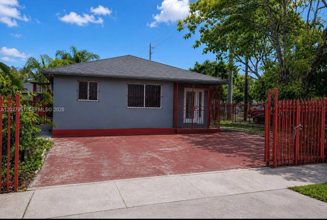 4952 NW 21st AveMiami - picture