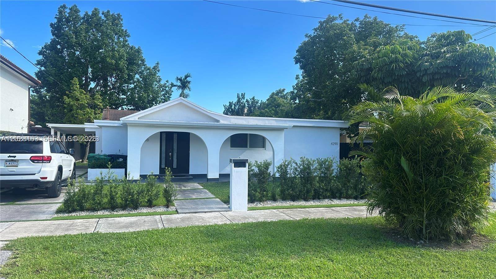 4290 SW 9th StMiami - Duplex/Tri/Quad-Annual,Apartment condo unit B - picture