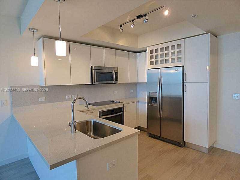 999 SW 1 AVEMiami - Condo/Co-Op/Annual,Condo condo unit 1907 - picture