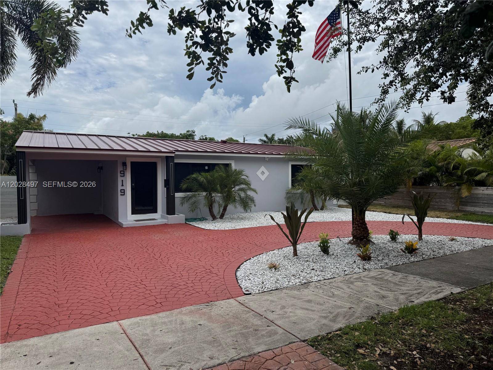 919 NE 4th CtHallandale Beach - picture
