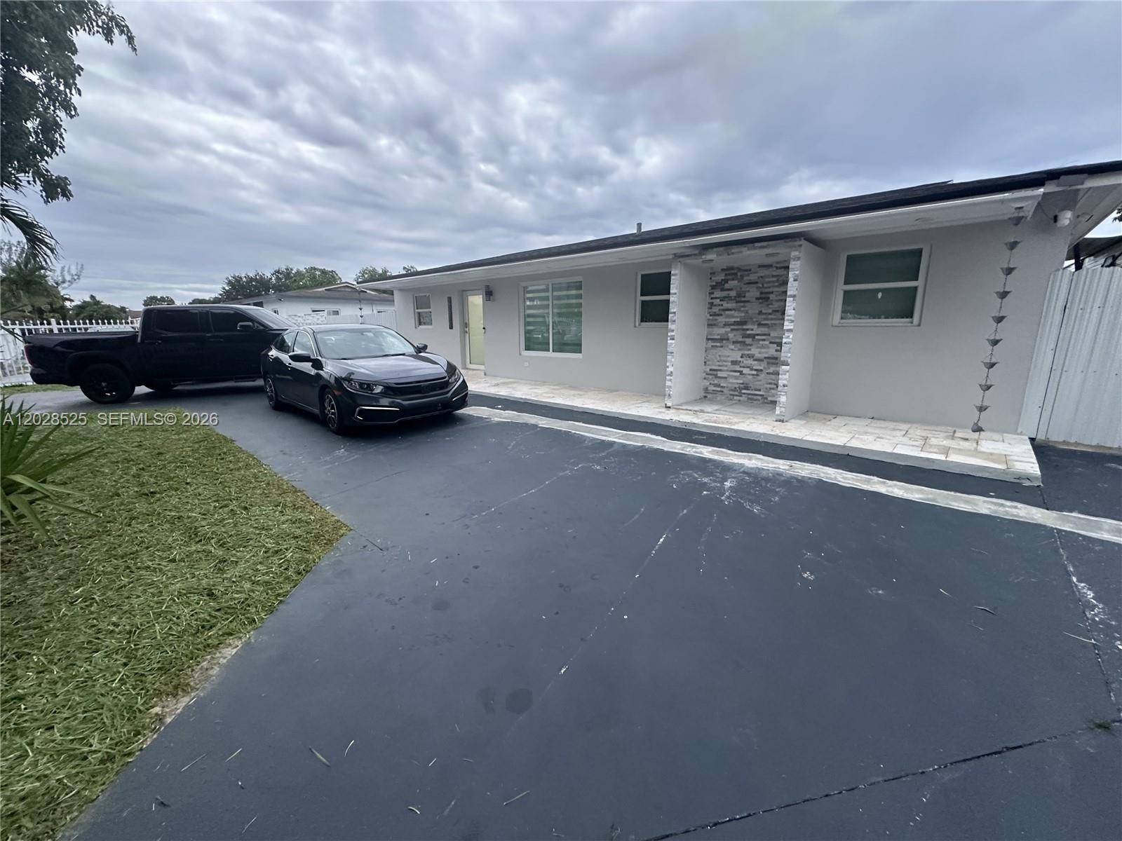 20515 NW 45th AveMiami Gardens - picture