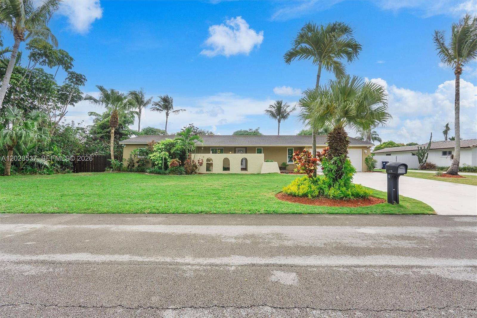13241 SW 99th CtMiami - picture