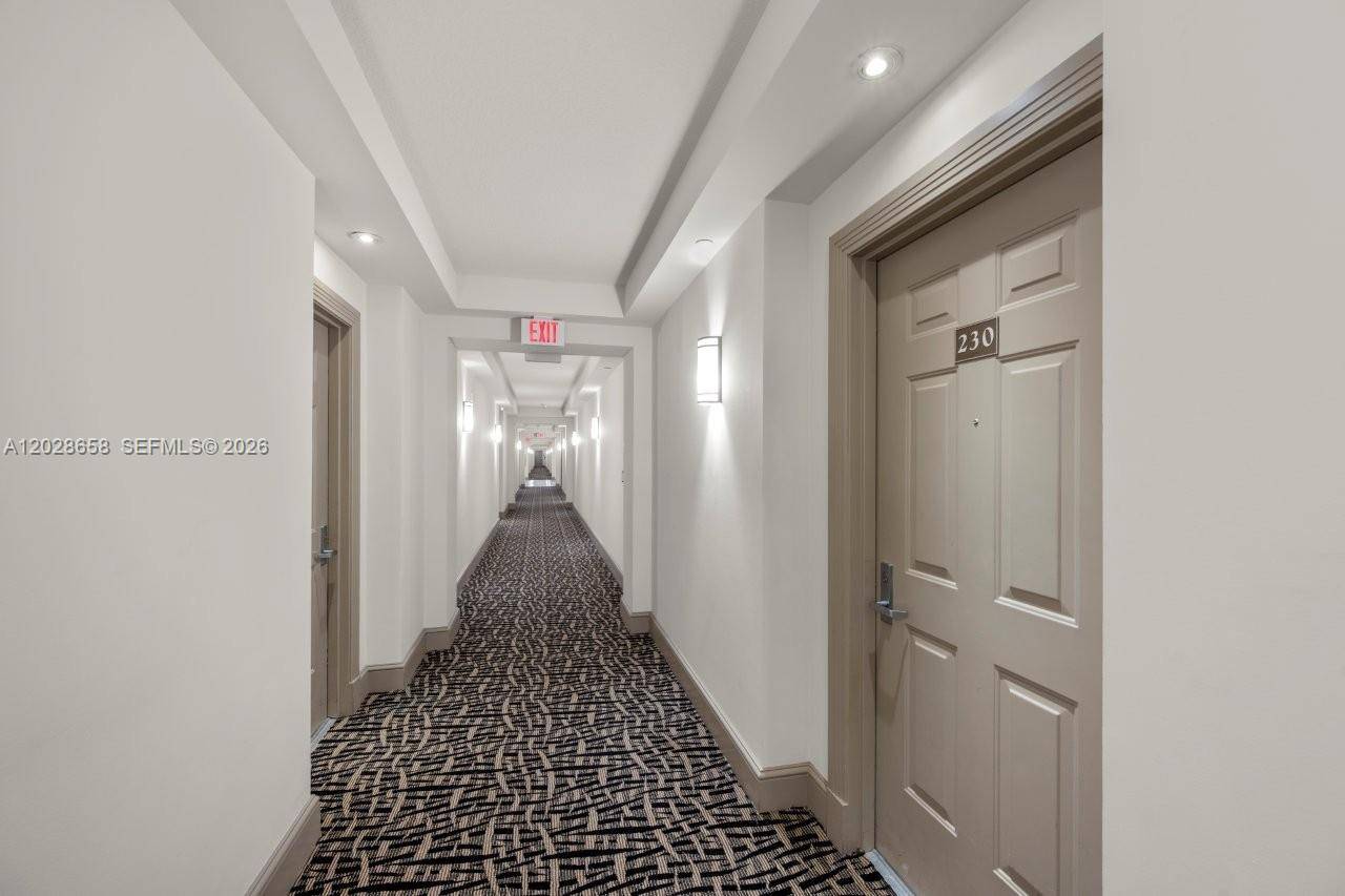 510 NW 84th AvePlantation - Condo/Co-Op/Annual,Condo condo unit 230 - picture