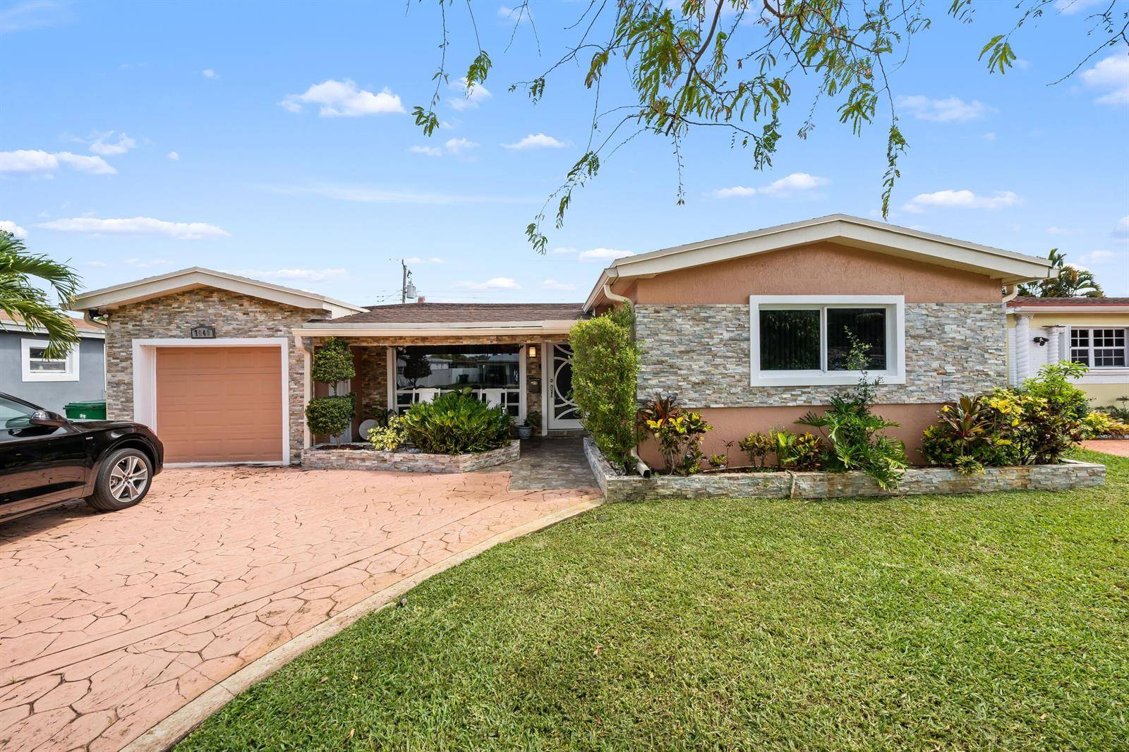 7649 KismetMiramar - picture