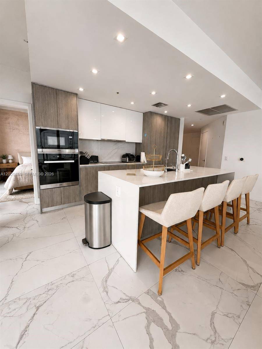 2900 NE 7th AveMiami - Condo/Co-Op/Annual,Condo condo unit 707 - picture