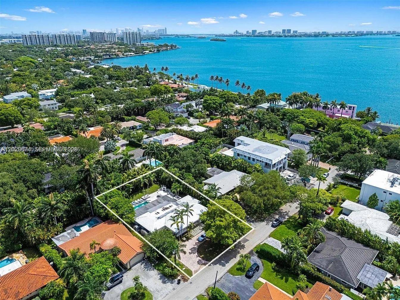 1255 NE 93rd StMiami Shores - picture