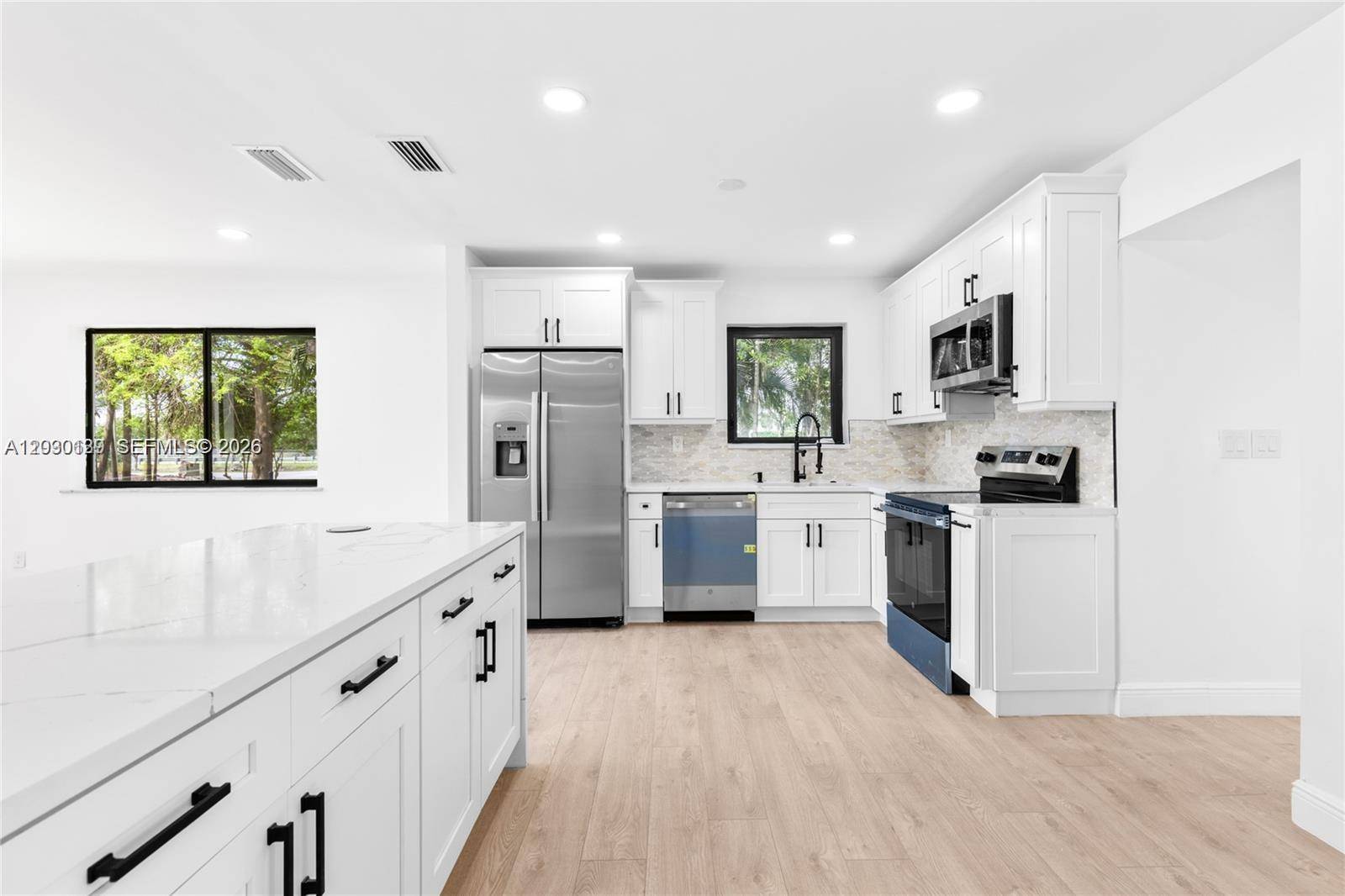 14171 SW 37th CtDavie - picture