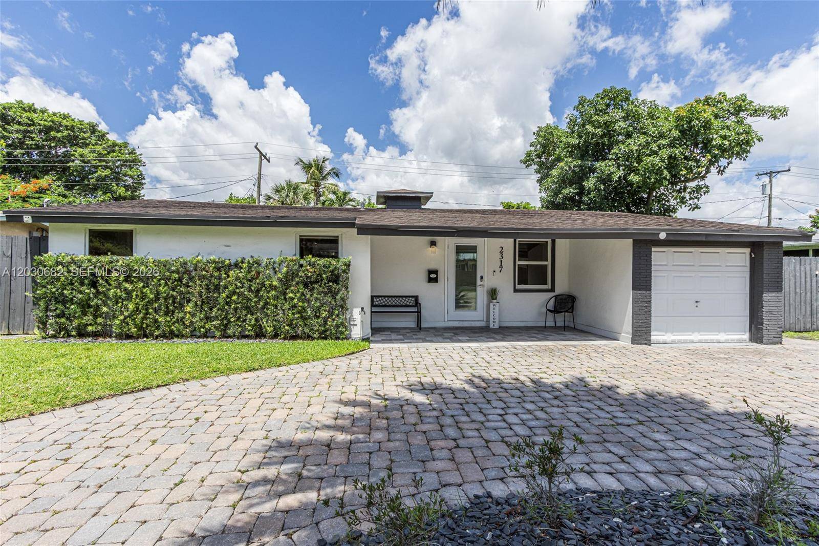 2317 SW 34th AveFort Lauderdale - picture