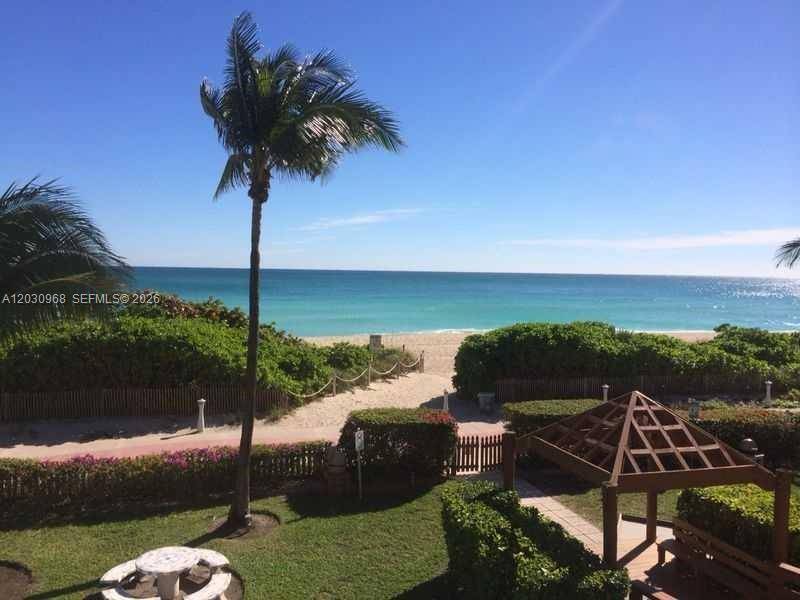 6767 Collins AveMiami Beach - Condo/Co-Op/Annual,Condo condo unit 206 - picture