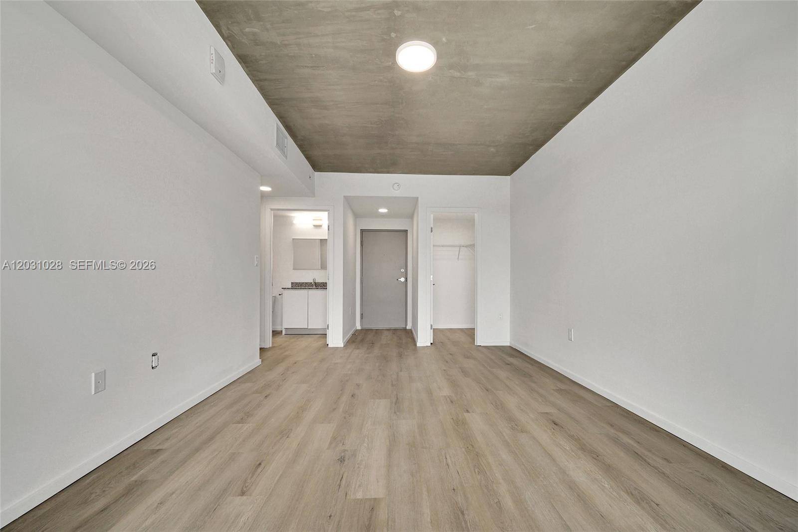 475 NE 125thNorth Miami - Condo/Co-Op/Annual,Condo condo unit 504 - picture