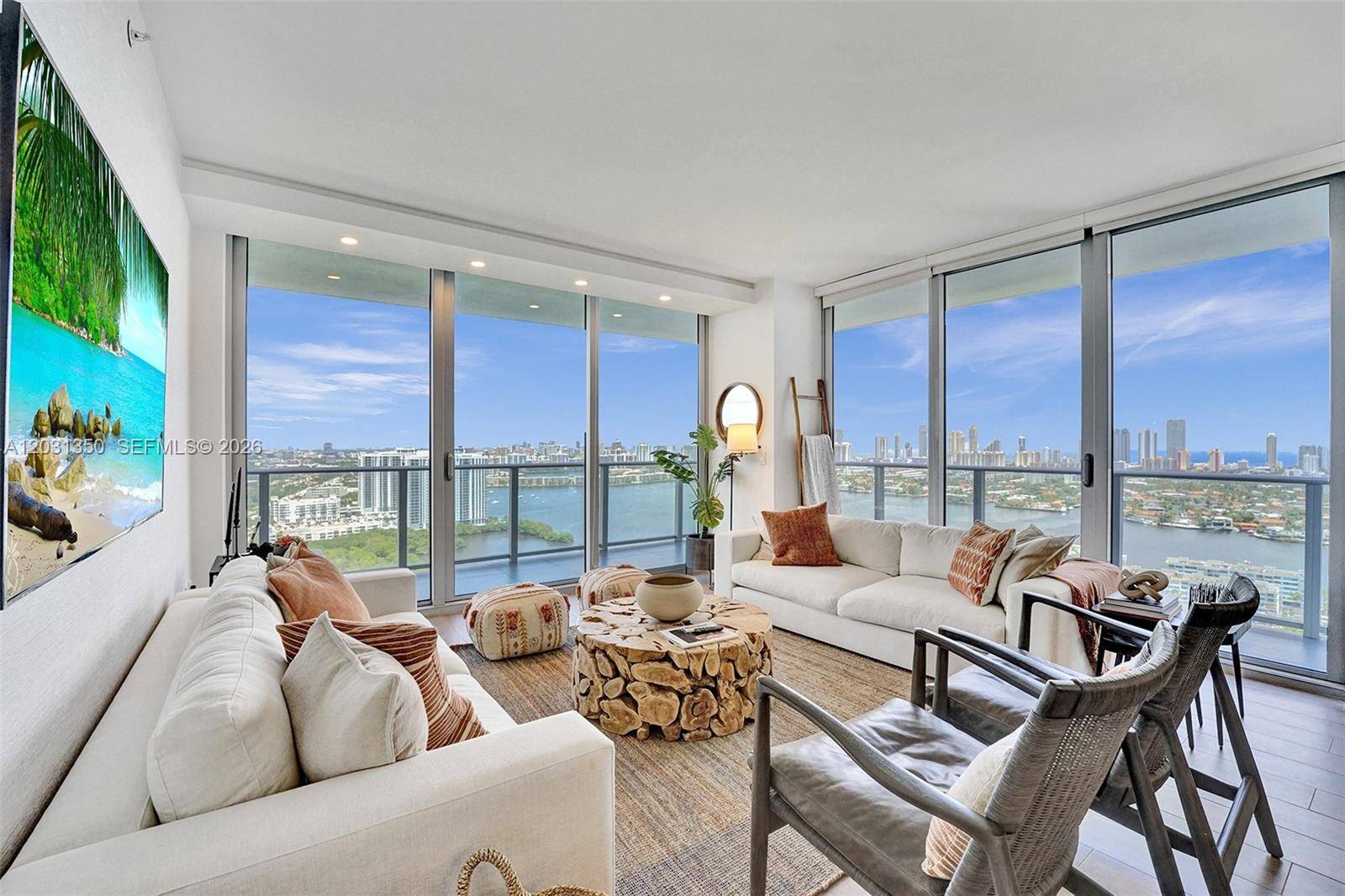 16385 Biscayne BlvdNorth Miami Beach - Condo/Co-Op/Seasonal,Condo condo unit 3107 - picture