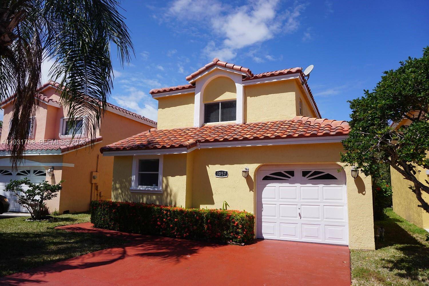 1057 SE 6th AveDania Beach - picture
