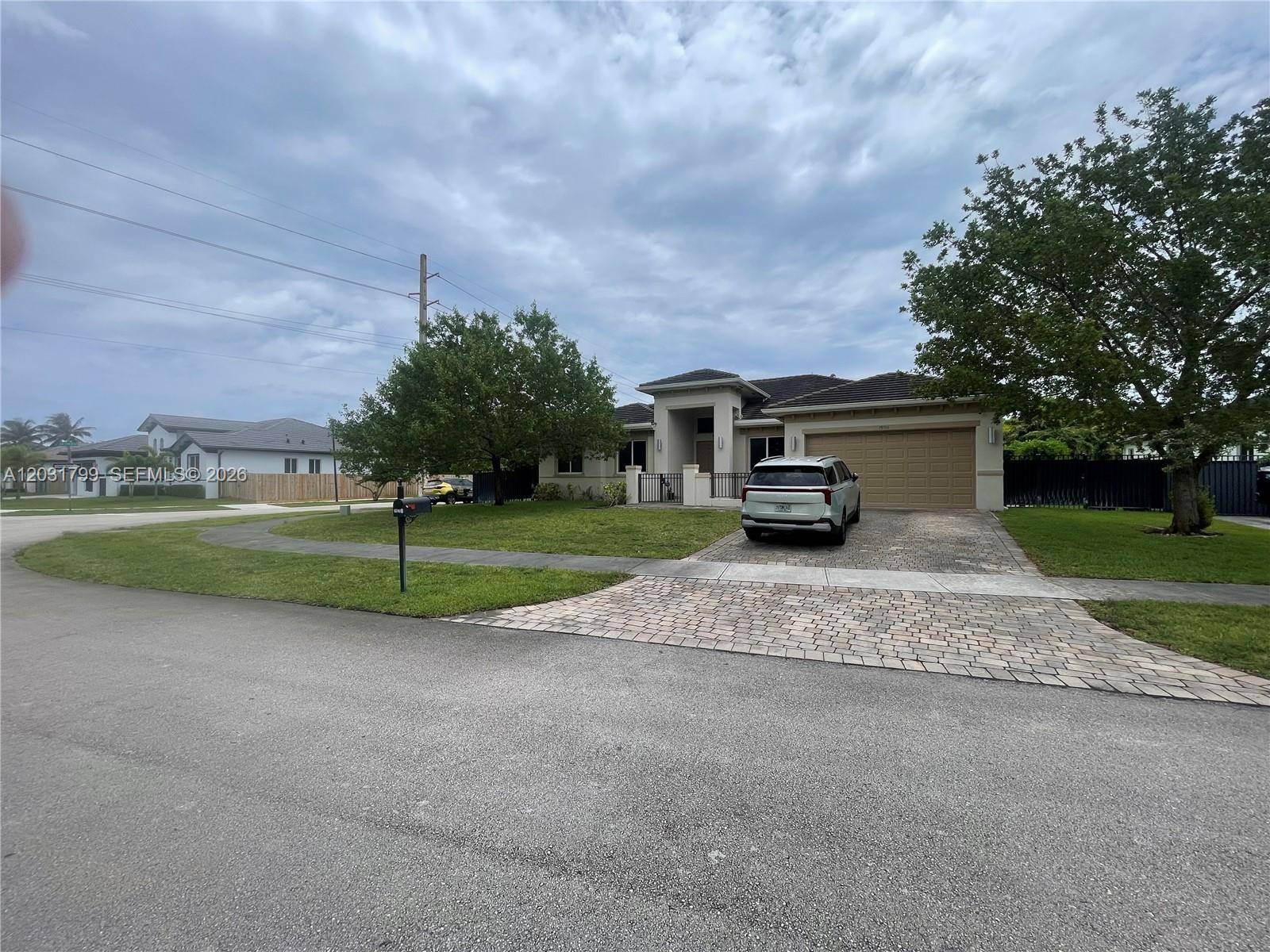 19701 SW 84th CtCutler Bay - picture