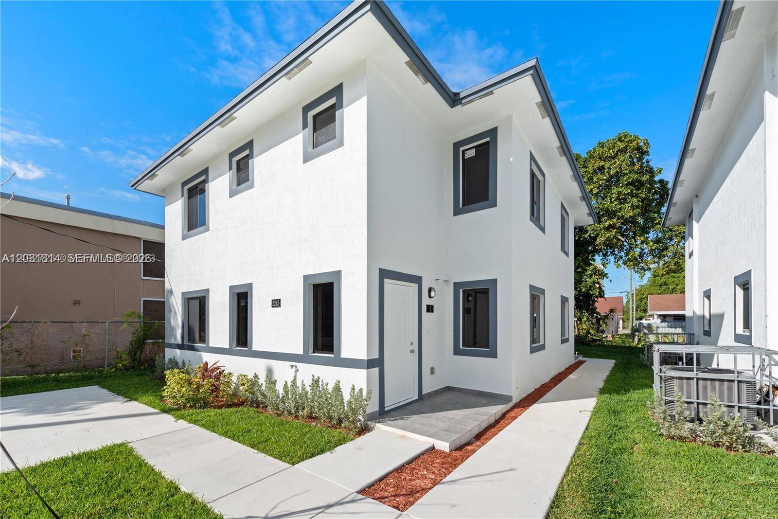 2243 NW 50th StMiami - Duplex/Tri/Quad-Annual,Multi Family condo unit 2 - picture