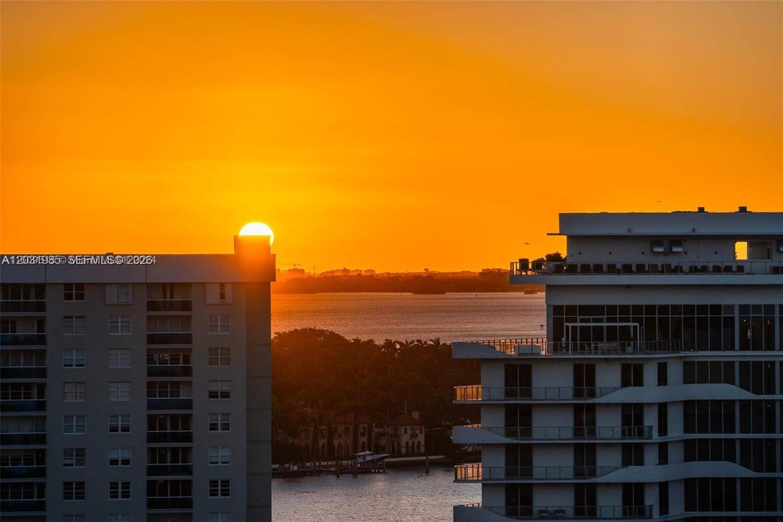 6899 Collins AveMiami Beach - Condo/Co-Op/Annual,Condo condo unit 1903 - picture