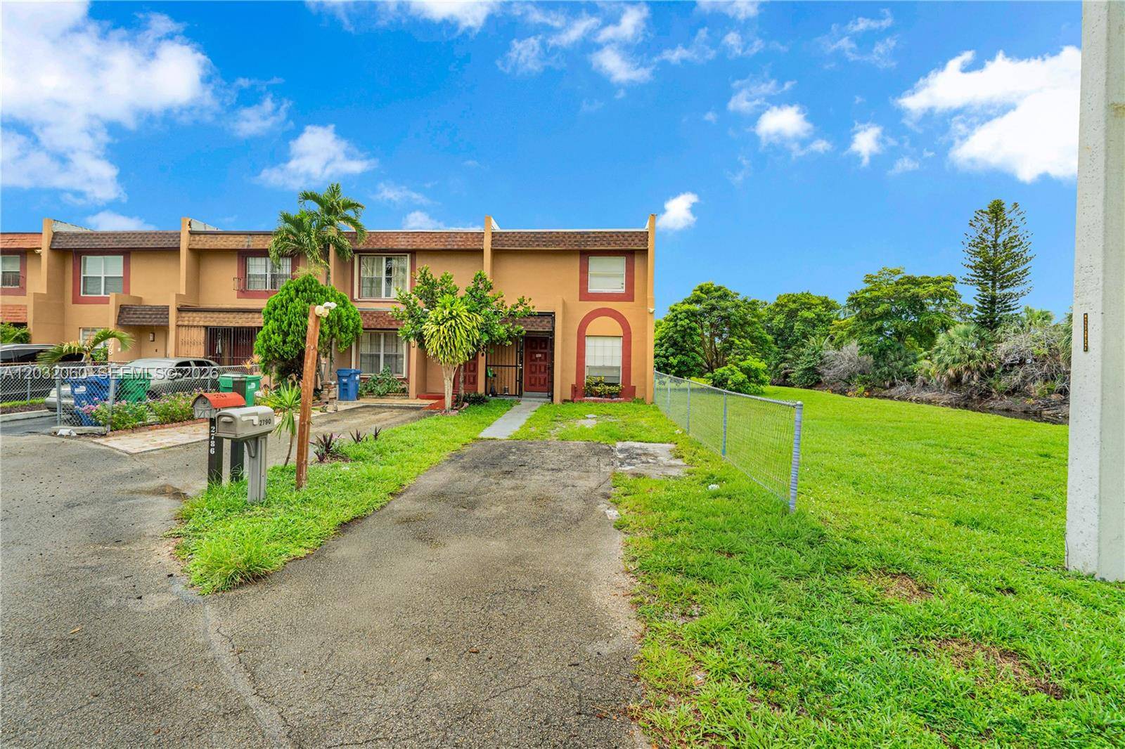 2790 NW 196th StMiami Gardens - Townhouse/Villa-Annual,Townhouse condo unit 2790 - picture