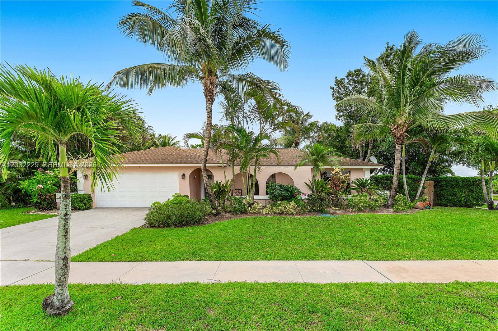 1586 Old Cypress TrlWellington - Single Family-Annual,House condo unit 1 - picture