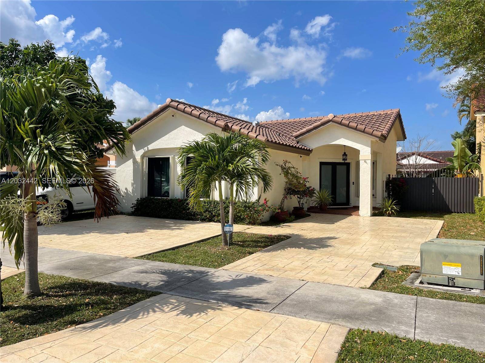 13355 NW 8th TerMiami - picture