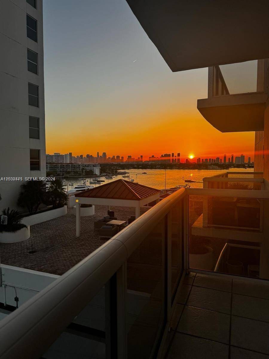 1900 Sunset Harbour DrMiami Beach - Condo/Co-Op/Annual,Condo condo unit 815 - picture