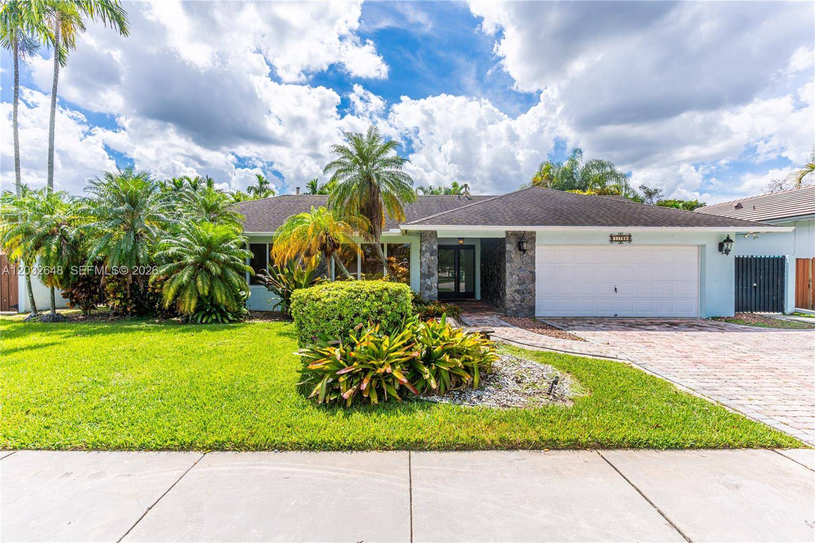 11728 SW 97th StMiami - picture